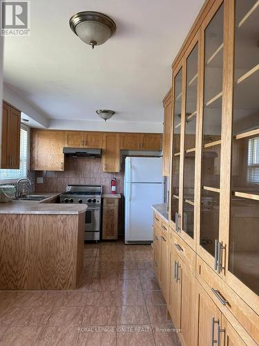 330 Morningside Avenue, Toronto (West Hill), ON - Indoor Photo Showing Kitchen