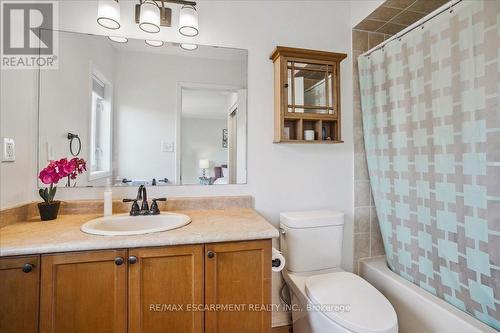 2403 Emerson Drive, Burlington (Orchard), ON - Indoor Photo Showing Bathroom