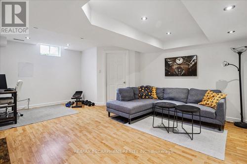 2403 Emerson Drive, Burlington (Orchard), ON - Indoor Photo Showing Living Room