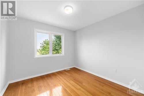 1146 Halton Terrace, Ottawa, ON - Indoor Photo Showing Other Room