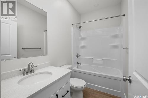 3003/3009 5A Avenue E, Prince Albert, SK - Indoor Photo Showing Bathroom