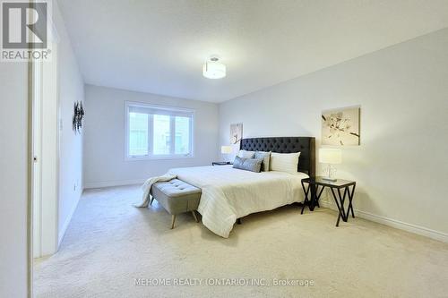 60 Falconridge Terrace, East Gwillimbury, ON - Indoor Photo Showing Bedroom