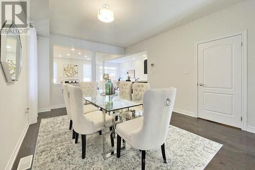 60 Falconridge Terrace, East Gwillimbury, ON - Indoor Photo Showing Dining Room