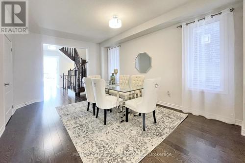 60 Falconridge Terrace, East Gwillimbury, ON - Indoor Photo Showing Dining Room