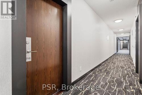 2406 - 80 Western Battery Road E, Toronto (Niagara), ON - Indoor Photo Showing Other Room