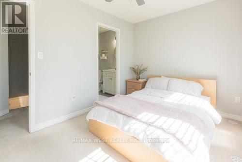 1669 Copeland Circle, Milton (Clarke), ON - Indoor Photo Showing Bedroom