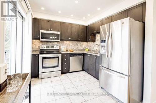 59 Saddletree Trail, Brampton (Brampton West), ON - Indoor Photo Showing Kitchen With Stainless Steel Kitchen