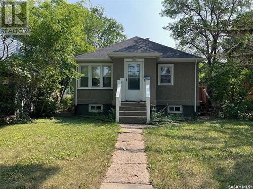 1203 Robinson Street, Regina, SK - Outdoor With Facade