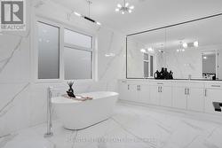 Master Ensuite - 