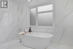 Soaker Tub - 