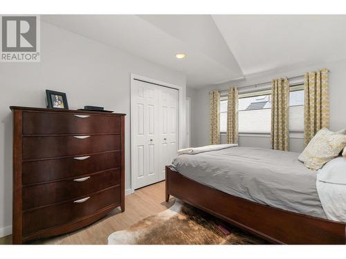 420 West Avenue, Kelowna, BC - Indoor Photo Showing Bedroom