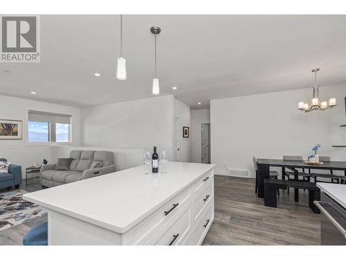 1575 Summer Crescent, Kelowna, BC - Indoor