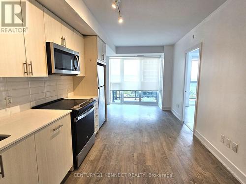 1508 - 2550 Simcoe Street N, Oshawa (Windfields), ON - Indoor Photo Showing Kitchen