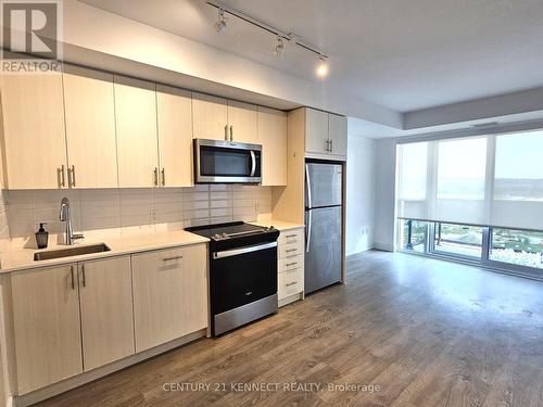 1508 - 2550 Simcoe Street N, Oshawa (Windfields), ON - Indoor Photo Showing Kitchen