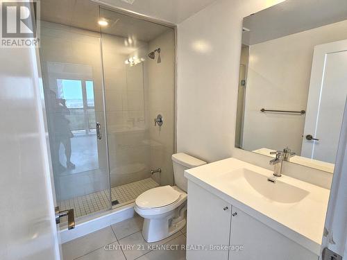 1508 - 2550 Simcoe Street N, Oshawa (Windfields), ON - Indoor Photo Showing Bathroom