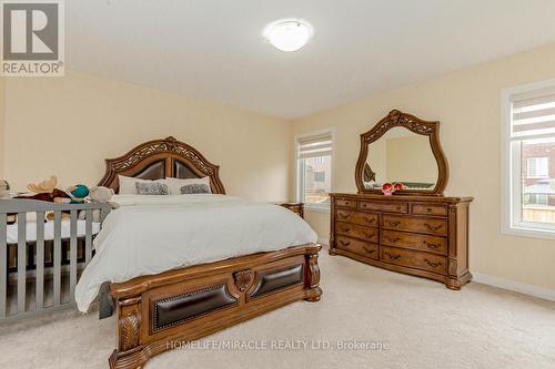 124 Casserley Crescent, New Tecumseth, ON - Indoor Photo Showing Bedroom