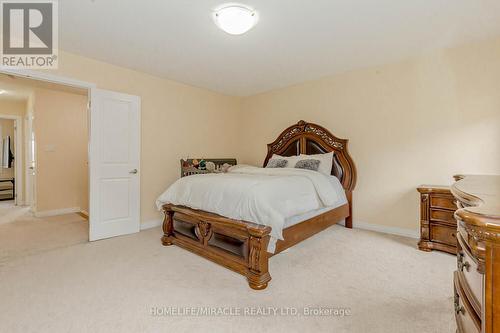 124 Casserley Crescent, New Tecumseth, ON - Indoor Photo Showing Bedroom