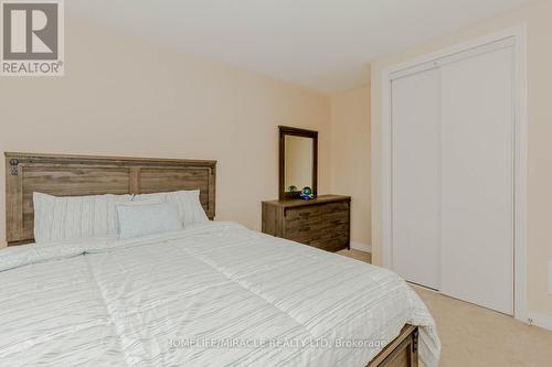 124 Casserley Crescent, New Tecumseth, ON - Indoor Photo Showing Bedroom