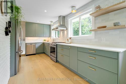 19375 The Mississaugas Trail, Scugog (Port Perry), ON - Indoor Photo Showing Kitchen With Upgraded Kitchen