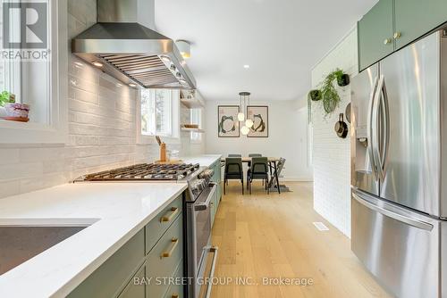 19375 The Mississaugas Trail, Scugog (Port Perry), ON - Indoor Photo Showing Kitchen With Upgraded Kitchen