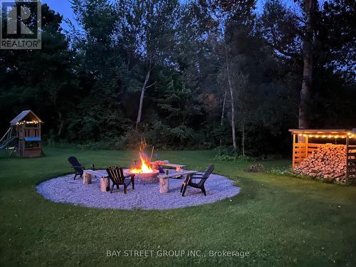 19375 The Mississaugas Trail, Scugog (Port Perry), ON - Outdoor With Backyard