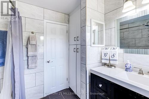 35 Greystone Crescent, Brampton (Brampton South), ON - Indoor Photo Showing Bathroom