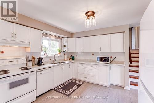 35 Greystone Crescent, Brampton (Brampton South), ON - Indoor Photo Showing Kitchen With Double Sink