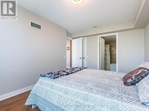 354 - 25 Viking Lane, Toronto (Islington-City Centre West), ON - Indoor Photo Showing Bedroom