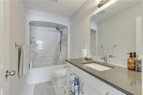 3850 Auckland Avenue, London, ON - Indoor Photo Showing Bathroom