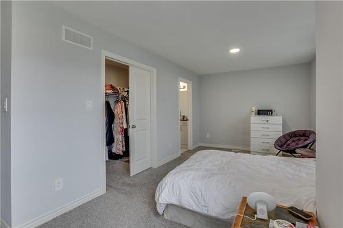 3850 Auckland Avenue, London, ON - Indoor Photo Showing Bedroom