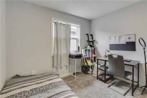 3850 Auckland Avenue, London, ON - Indoor Photo Showing Bedroom