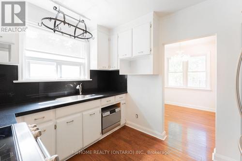 93 Hounslow Avenue, Toronto (Willowdale West), ON - Indoor Photo Showing Kitchen