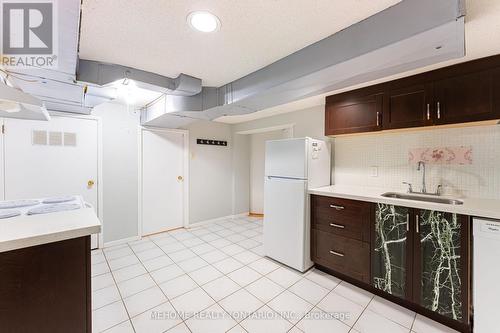 93 Hounslow Avenue, Toronto (Willowdale West), ON - Indoor Photo Showing Kitchen