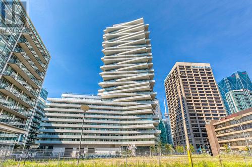 816 - 15 Queens Quay E, Toronto (Waterfront Communities), ON - Outdoor With Balcony With Facade