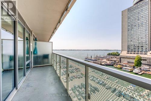 816 - 15 Queens Quay E, Toronto (Waterfront Communities), ON - Outdoor With Body Of Water With Balcony With Exterior