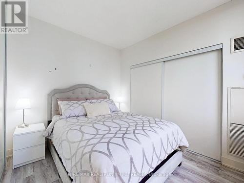 2301 - 23 Sheppard Avenue E, Toronto (Willowdale East), ON - Indoor Photo Showing Bedroom