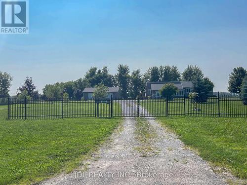 22176 Leslie Street, East Gwillimbury, ON - Outdoor With Deck Patio Veranda