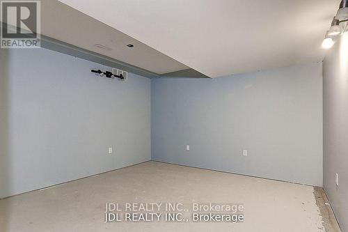 22176 Leslie Street, East Gwillimbury, ON - Indoor Photo Showing Bathroom