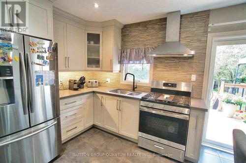 1288 Alexandra Avenue, Mississauga (Lakeview), ON - Indoor Photo Showing Kitchen With Stainless Steel Kitchen With Double Sink With Upgraded Kitchen