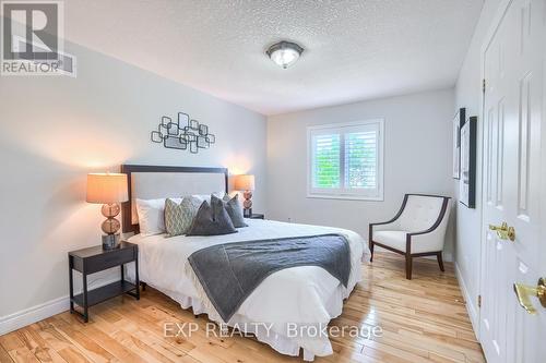 4 Mcnulty Lane, Guelph (Pine Ridge), ON - Indoor Photo Showing Bedroom