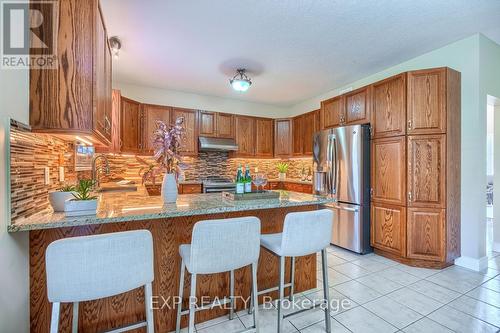 4 Mcnulty Lane, Guelph (Pine Ridge), ON - Indoor