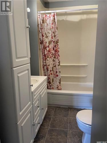 610 Albert Street, Hudson Bay, SK - Indoor Photo Showing Bathroom