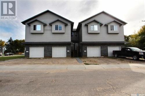 201 10Th Street E, Prince Albert, SK - Outdoor