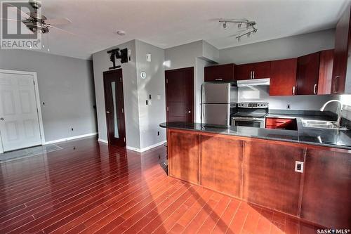 201 10Th Street E, Prince Albert, SK - Indoor Photo Showing Kitchen