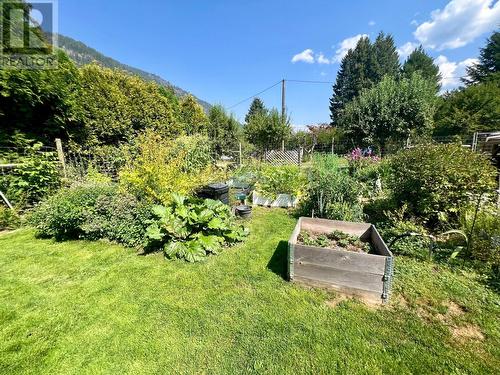 1525 3A Highway, Thrums, BC - Outdoor