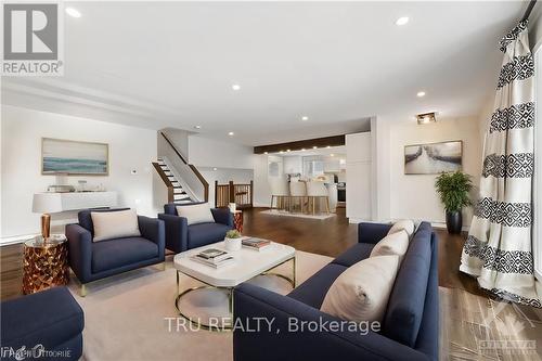 2114 Balharrie Avenue, Ottawa, ON - Indoor Photo Showing Living Room