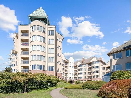 418-50 Songhees Rd, Victoria, BC - Outdoor With Facade