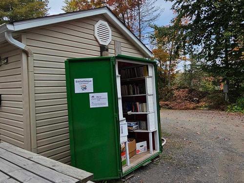 Library - 27-6686 Boul. Pontbriand, Rawdon, QC - Outdoor