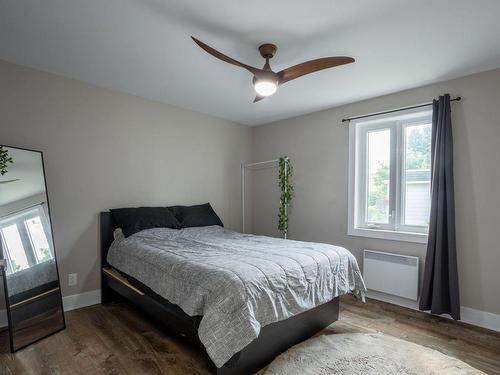 Master bedroom - 5844Z  - 5846Z Av. Azilda, Montréal (Anjou), QC - Indoor Photo Showing Bedroom