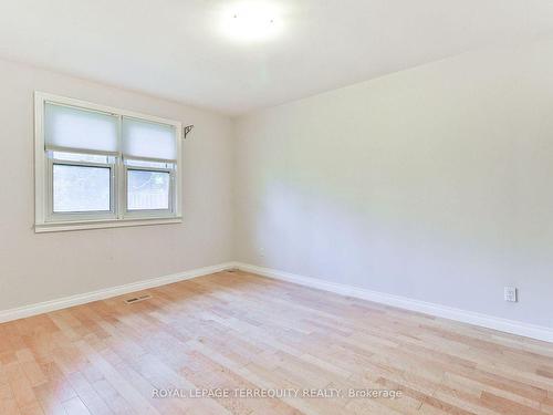 27 Crestridge Hts Rd, Toronto, ON - Indoor Photo Showing Other Room